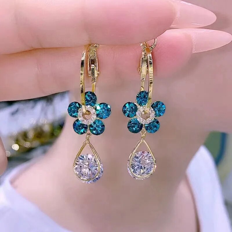 Brincos Pétalas de Cristal